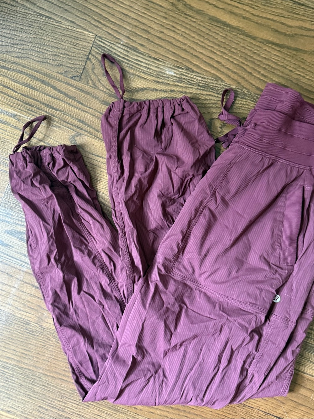LULULEMON DANCE PANTS MAROON